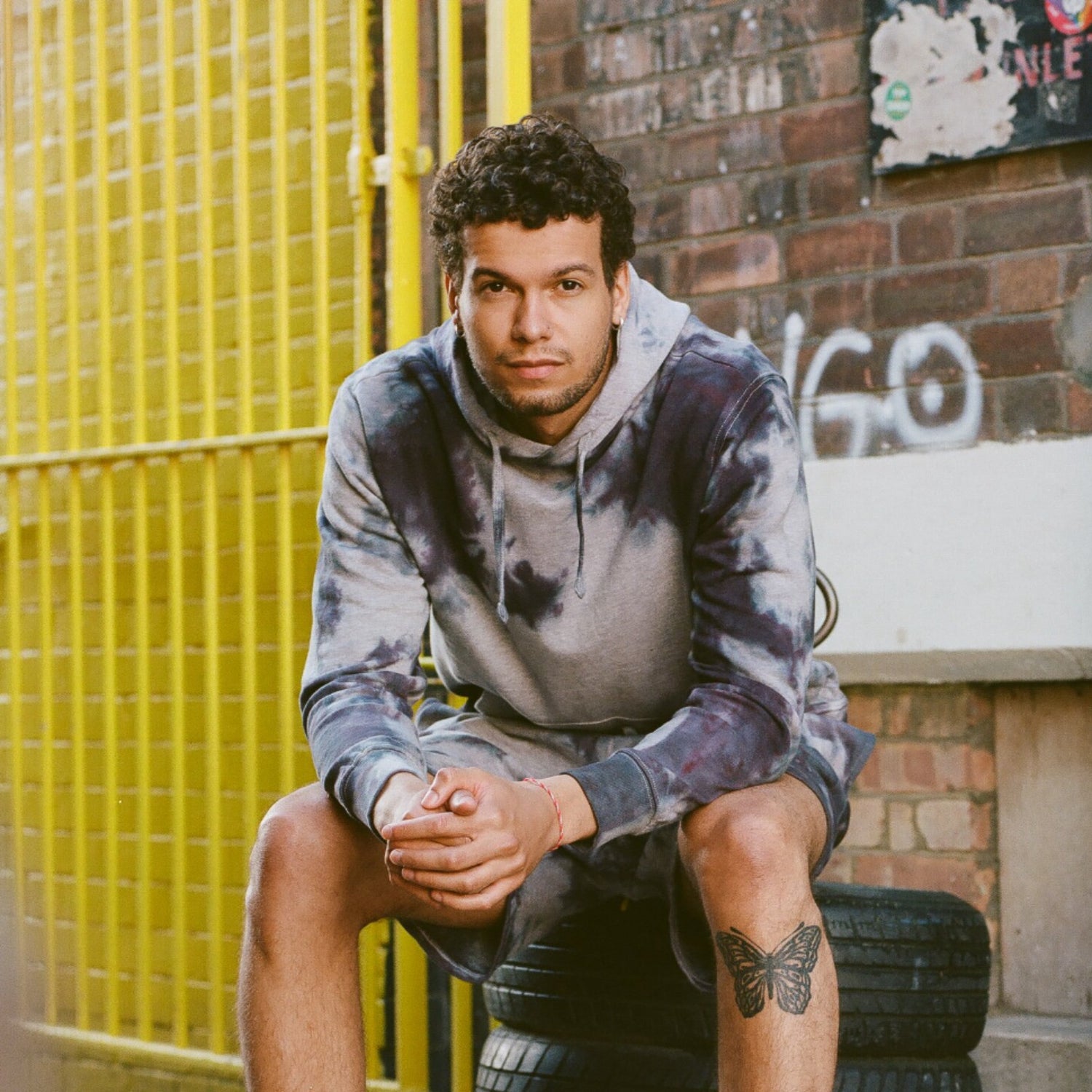 Hoodie Untold Studios